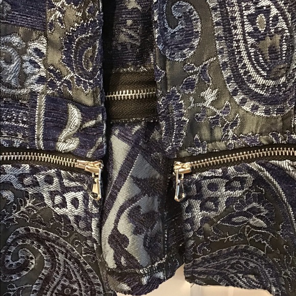 Venus Blazer - Picture 6 of 8